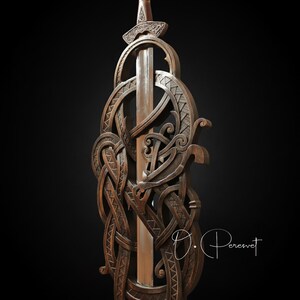 BLACK FAFNIR: met de hand gesneden Viking-slangenzwaardtroon – hoge dichtheid hardhouten wanddisplay van museumkwaliteit afbeelding 8