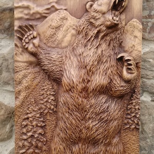 木製クマの彫刻　クマ　彫刻　木彫り　壁掛け　アート　美術　レトロ　木製　オブジェ Amazon.co.jp: 木彫りの熊 壁掛け クマ アイヌ 北海道 民藝 民芸