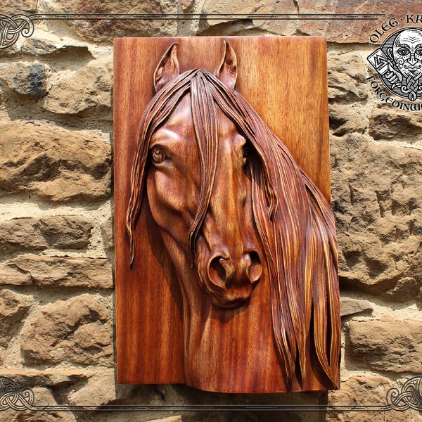 Fabuleux portrait de cheval en bois, décor mural de luxe, décor d’art de cheval élégant pour un intérieur confortable, cadeau de sculpture sur bois pour la pendaison de crémaillère,