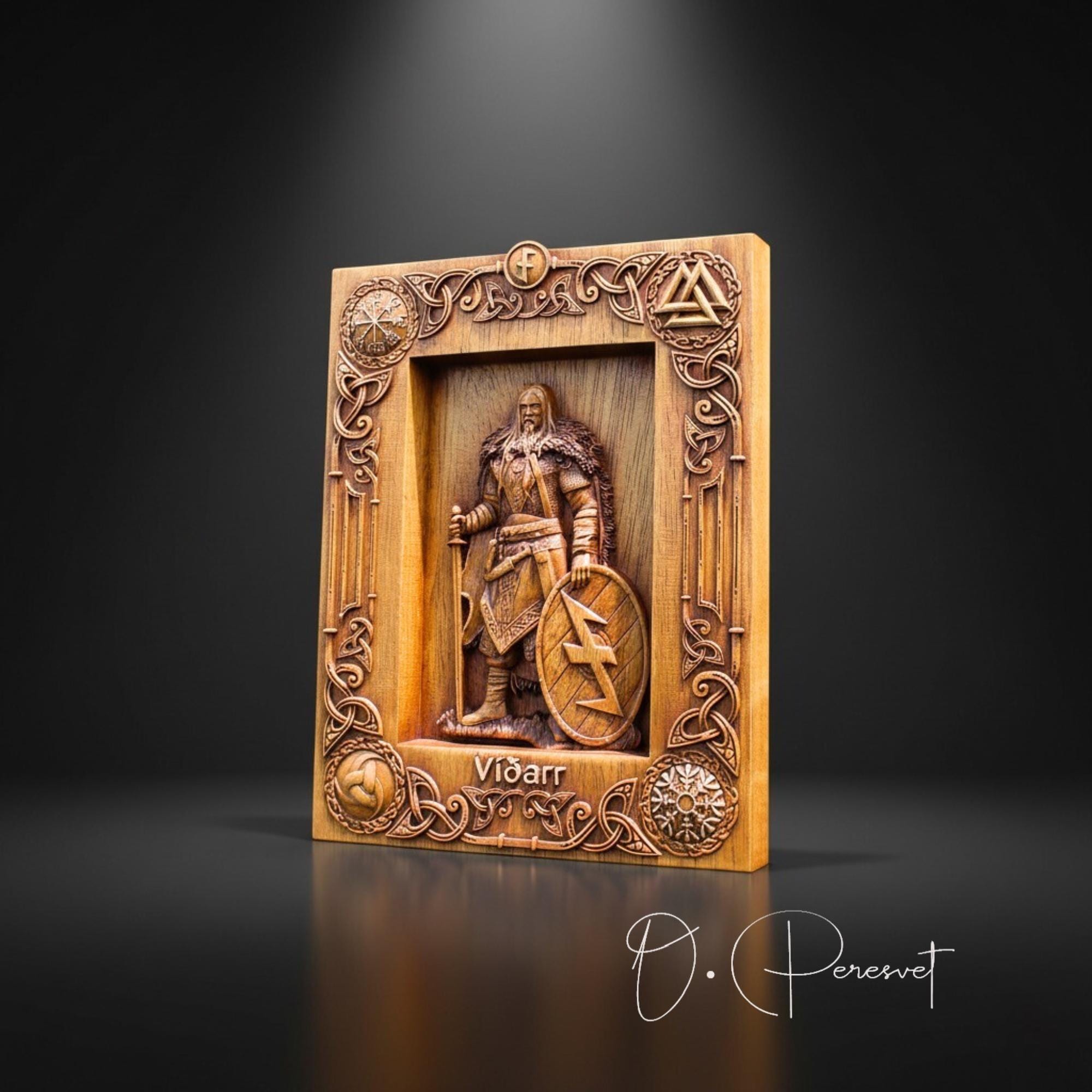 ヴィダールの木彫、沈黙の神の像、バイキングの壁画、アサトルの祭壇