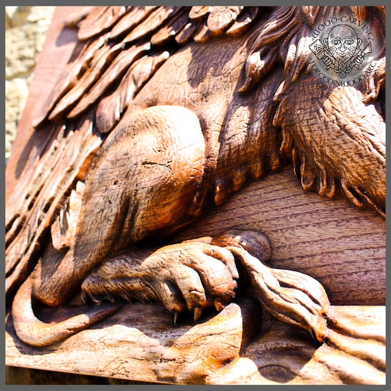 手彫りのイロコ材のライオン彫刻、浅浮き彫りの壁画 - Etsy 日本