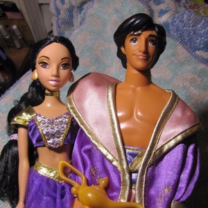 Mattel Disney s Aladdin Jasmine Barbie Dolls W Genie Lamp nice