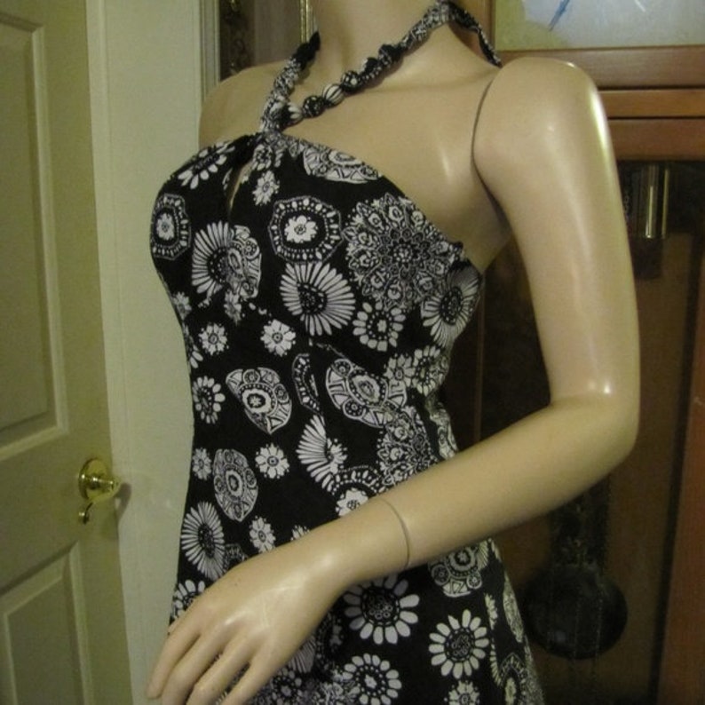 Bethany Dress Black /& White Halter Dress size 6