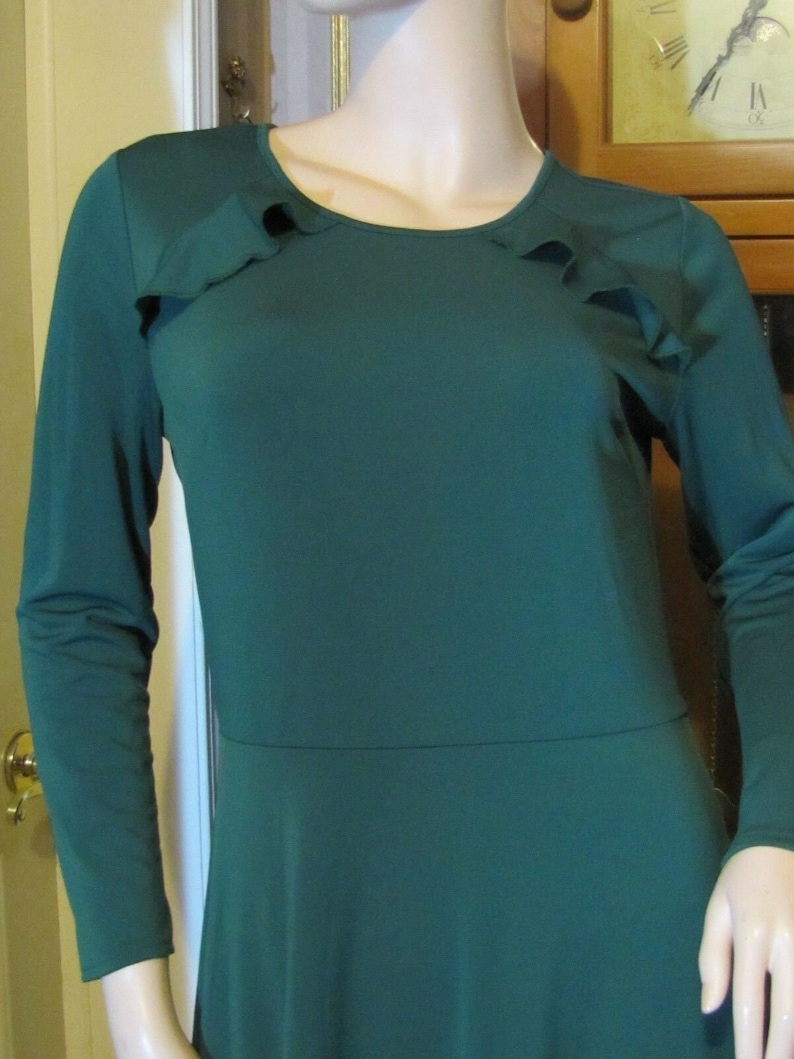 Ann Taylor Green Dress size 6 Perfect for St Patrick