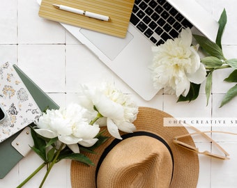 Styled Stock Photography | Desktop with Tan and White Desk Accessories | Styled Photography | Stock Photo | Digital Image