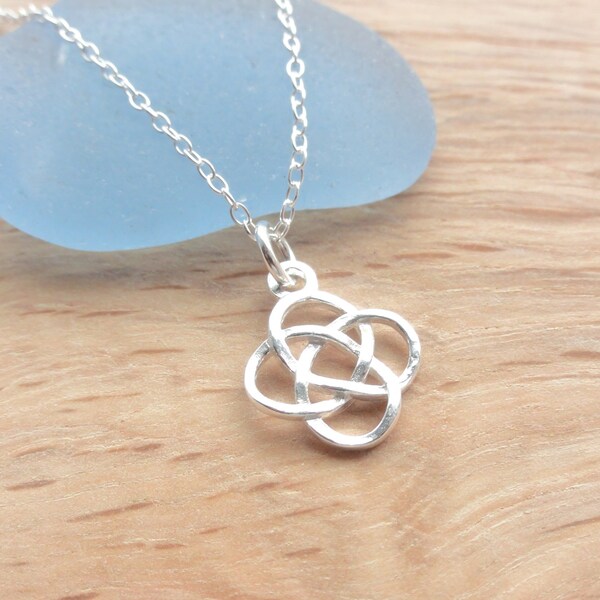 Sterling Celtic Knot Necklace // Delicate Scottish Necklace // Celtic Knot Charm - Pendant // Celtic Shore