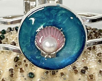 Pink Seashell with Pearl Cuff Bracelet, Beachy Seashell Charm Cuff Bracelet, Split Cuff Bracelet,