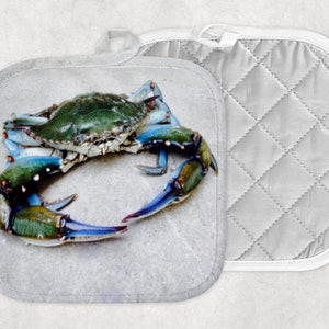 Set of 2 Blue Crab Pot Holders, Kitchen Pot Holders, Coastal Kitchen Decor, Beach Home Decor, Seashore Hot Mats,