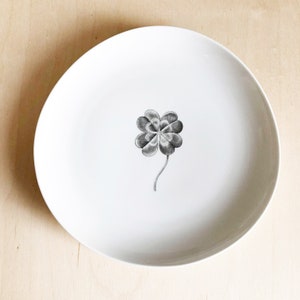 Ceramic art plate 4 leaf clover 22 cm image 1