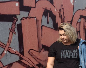 Schwarz plus Größe Shirt ' Kaffee mich schwer '