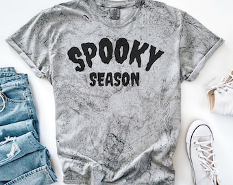 Spooky Season Tie Dye Comfort Colors Shirt Cute Halloween T-Shirt Womens Halloween Shirt Vintage Fall Tee Autumn Graphic Tee Halloween Gift