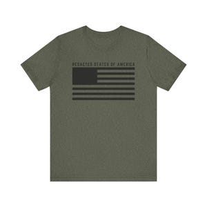 Redigierte Staaten von Amerika Flagge T-Shirt, Epstein Dateien Shirt, USA Flagge geschwärzt T-Shirt, minimalistische Politische Grafik Shirts, Unisex Protest T-Shirt Bild 15