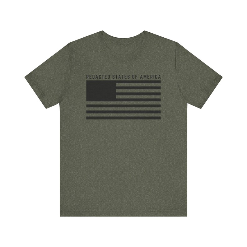 Redigierte Staaten von Amerika Flagge T-Shirt, Epstein Dateien Shirt, USA Flagge geschwärzt T-Shirt, minimalistische Politische Grafik Shirts, Unisex Protest T-Shirt Bild 15
