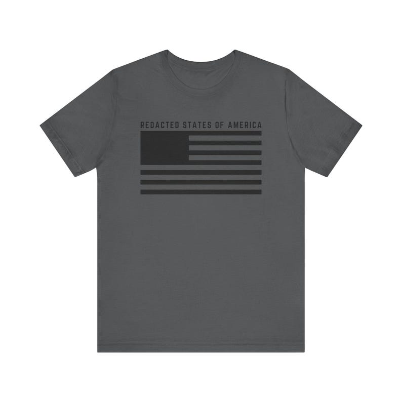 Redigierte Staaten von Amerika Flagge T-Shirt, Epstein Dateien Shirt, USA Flagge geschwärzt T-Shirt, minimalistische Politische Grafik Shirts, Unisex Protest T-Shirt Asphalt