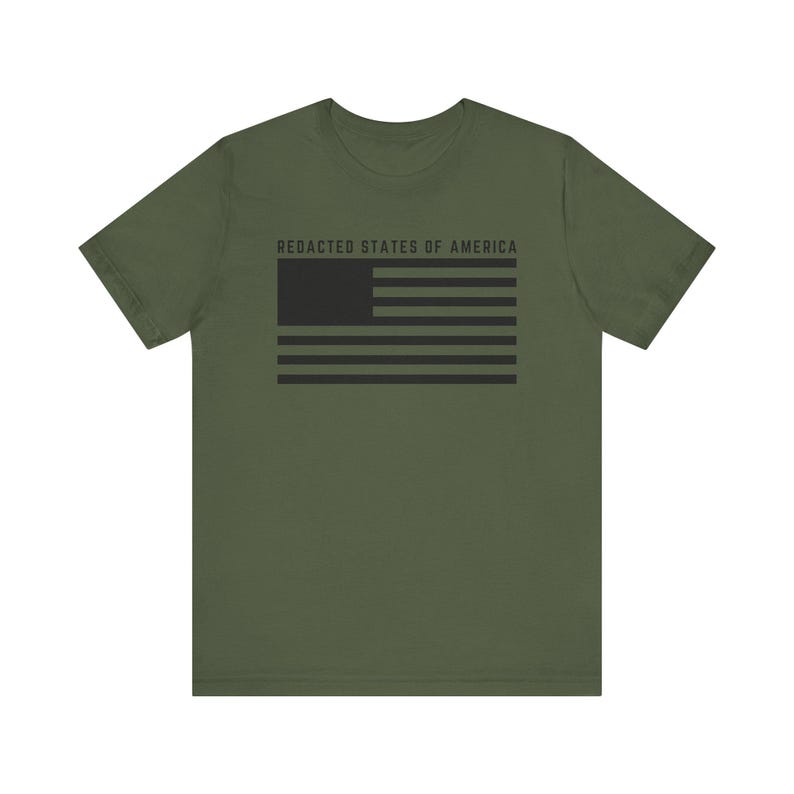Redigierte Staaten von Amerika Flagge T-Shirt, Epstein Dateien Shirt, USA Flagge geschwärzt T-Shirt, minimalistische Politische Grafik Shirts, Unisex Protest T-Shirt Military Green