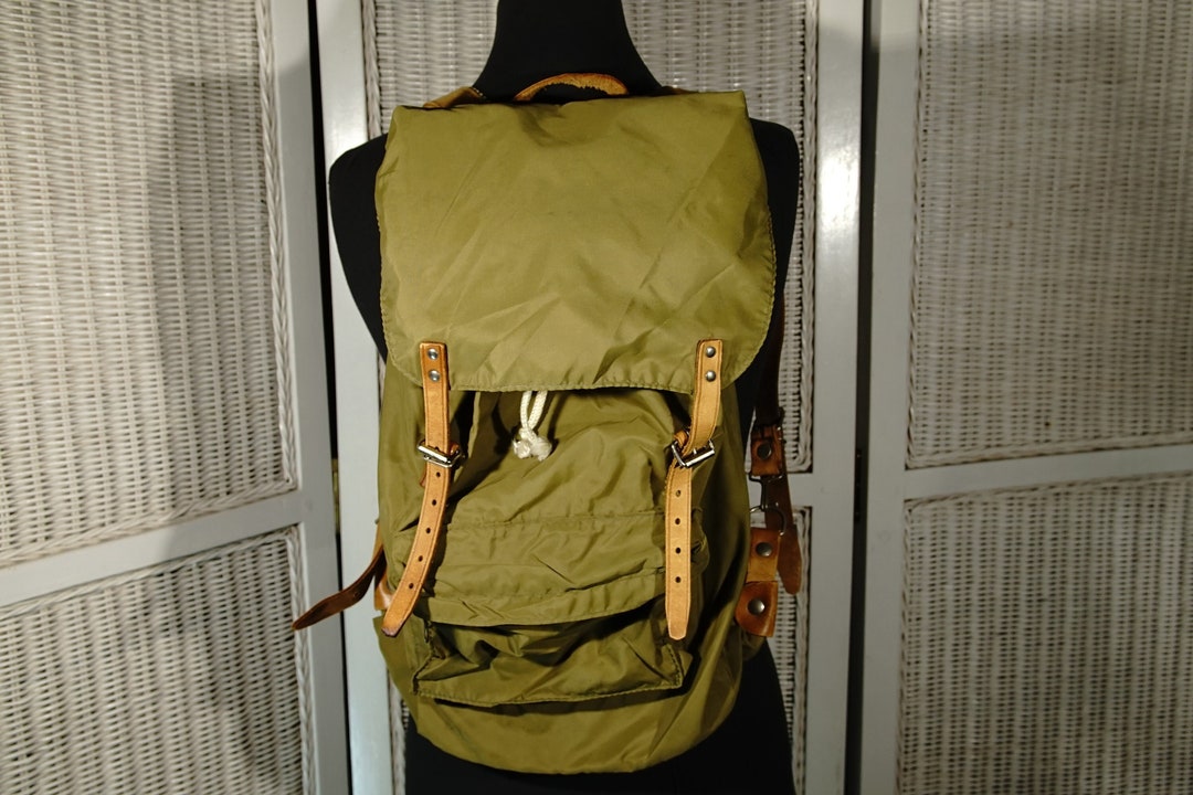 Vintage Khaki Nylon & Leather Rucksack Lightweight Framed Scout Daypack ...