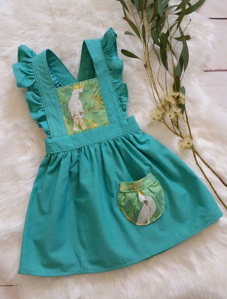 girls pinafore cockies children/'s clothing Australiana Australian handmade Cockatoos pinny ~ size 1