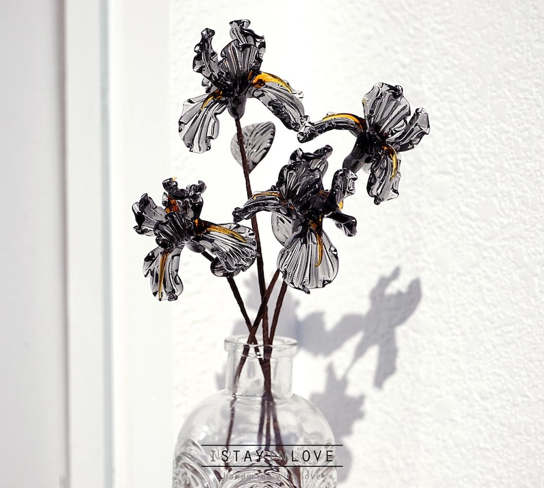 Glass Birth Flowers, Birth Month Flower Bouquet, Handmade Birthday Gift, Valentine's Day, Red Rose, Blue Rose, Mother's Day Gift Feb-Iris Black (1pc)