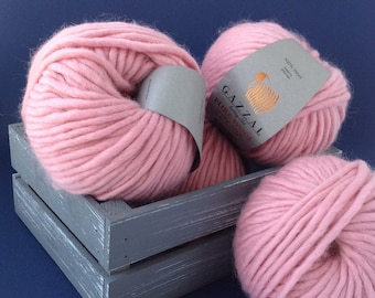 Pink chunky yarn Super bulky yarn weight 6 Merino wool blush yarns col.5252