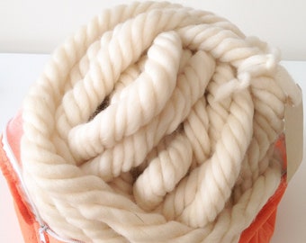 Ivory white giant yarn Chunky blanket yarn Arm knitting yarn Super bulky merino wool yarn col.5508