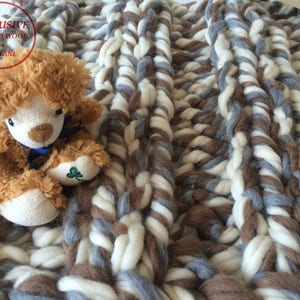 Baby blanket knit chunky Newborn photo prop Giant wool merino super bulky arm knitting photo background throw Basket filler 20x24 inch mixed