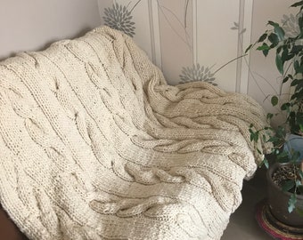 Grobstrick Decke mit Zopfmuster, Off white gestrickte Decke, Large / Full / Queen / King, Ivory col.5508