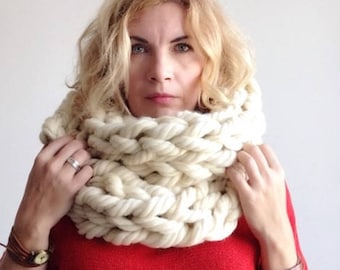 Chunky Cowl Bufanda infinita súper gruesa Bufanda súper voluminosa Bufanda gruesa de merino Bufanda gruesa 10x70 pulgadas 25X180 cm Bufanda de punto grueso blanco