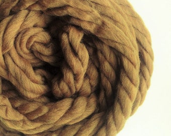 Brown blanket yarn Jumbo giant merino wool Super chunky yarn for arm knitting col.5510