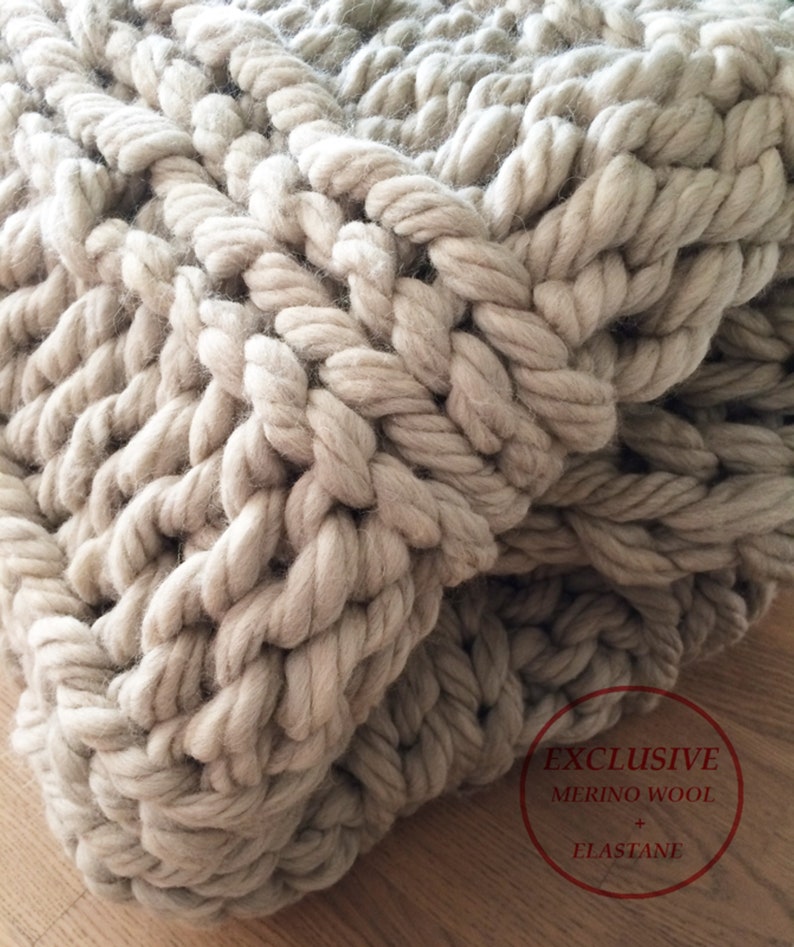 Chunky blanket yarn Jumbo yarn Giant wool merino for arm knitting Beige oatmeal col.5507 image 2