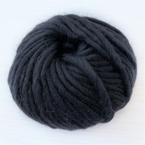 Black Chunky Yarn Super Bulky Merino Wool Yarn Weight 6 Chunky Merino Wool  Col.5250 