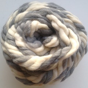 Ivory white gray Giant yarn Super chunky blanket yarn Jumbo merino wool for arm knitting Mix col.5506 image 1