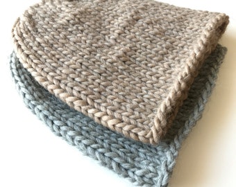 Wolle slouchy Beanie Hut Frauen Grobstrick aus reiner Merino voluminöses Garn super gestrickte Mütze oversized für Winter und Herbst Warme Geschenk für Frau, braun