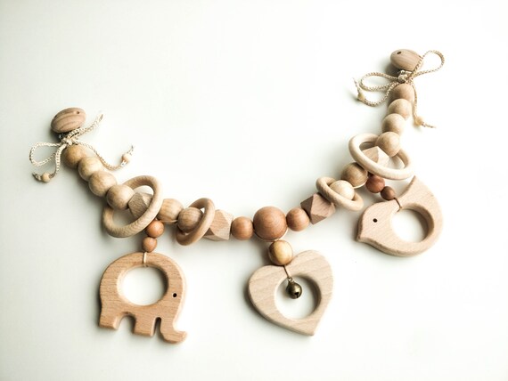 Alle houten kinderwagen slinger met speelgoed hangers | Etsy België