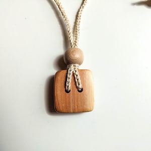 Juniper Button Minimalist Wooden Breastfeeding Necklace