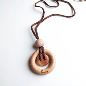 Personalized Breastfeeding Necklace for Mum - Feeding Necklace with Juniper Button and Ring