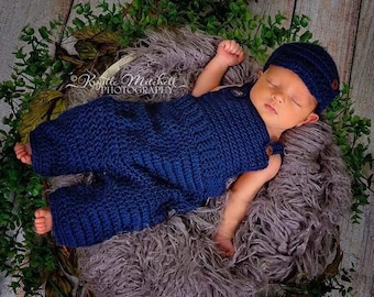 Crochet Newborn Overalls: Baby Photo Outfit