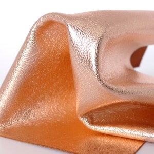 Pezzi in pelle Metallic Rose Gold 3-3.5oz. (1.2-1.4mm) 4x4 Pollici a 20x20 pollici Quadrati grandi per gioielli fare rottami in pelle