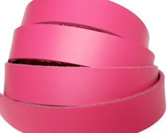 SPECIALE ALLEEN Latigo Leather Strip Hot Pink in verschillende breedtes en lengtes 6-6-7 oz. (2,4-2,8 mm)