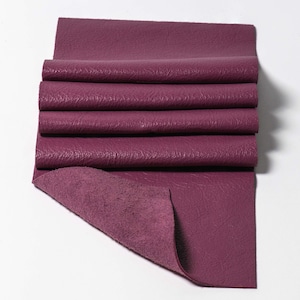 Piezas de panel de grano superior de cuero Berry 3-3.5oz. (1,2-1,4 mm) Ideal para pequeños artículos de cuero Bolsas Pendientes Bolsa Etiquetas Marcadores de libros