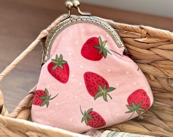 Strawberry Coin Pouch Kiss Clasp Wallet Vintage Frame Purse Organizer Women Gift Gardener Cotton Change Holder Small Cash Keeper Card Case