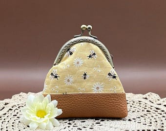 Bee Coin Purse Clasp Wallet Kiss Lock Frame Closure Pouch Small Change Holder Floral Faux Leather Carryall Beekeeper Gift Idea Honeybee