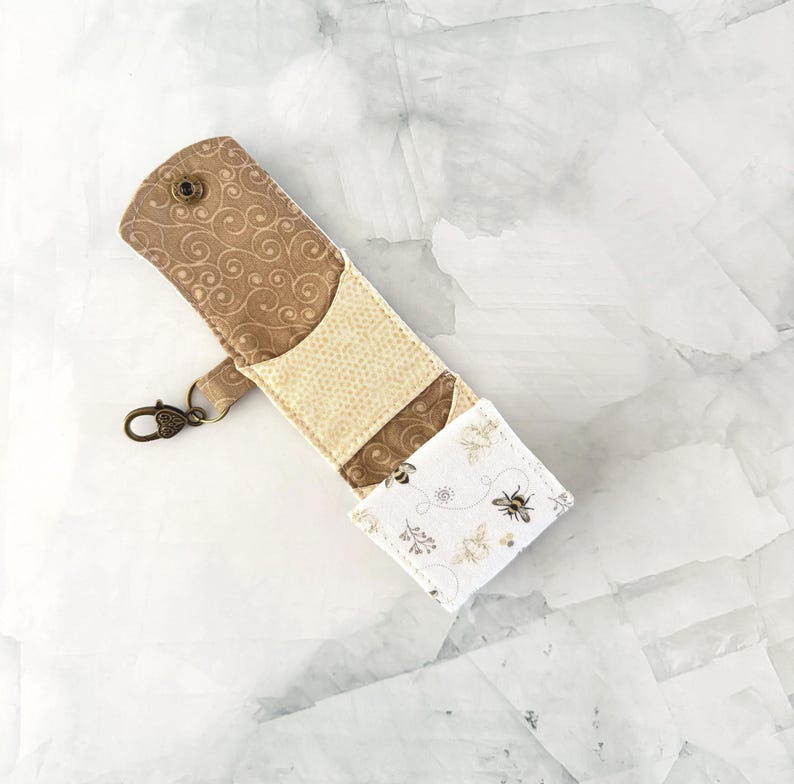Portable Jewelry Storage Organizer Travel Roll Cotton Fabric Case Snap Closure Secure Compact Pouch Holder Bag Small Space Saving Perfect Trip Essential Gym Accessory Organization Thoughtful Bridesmaid Gift Travel Present Idea Ring Earring