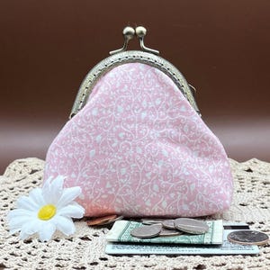 Kiss Clasp Wallet Coin Pouch Pink Heart Bird Pattern Cotton Fabric Floral Design Vintage Style Bridesmaid Gift Card Holder Metal Frame