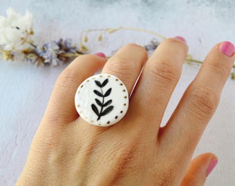 Twig porcelain ring Gift for nature lover Botanical jewellery Minimal jewelry Ceramic ring Gift for mum For her birthday Rustic wedding