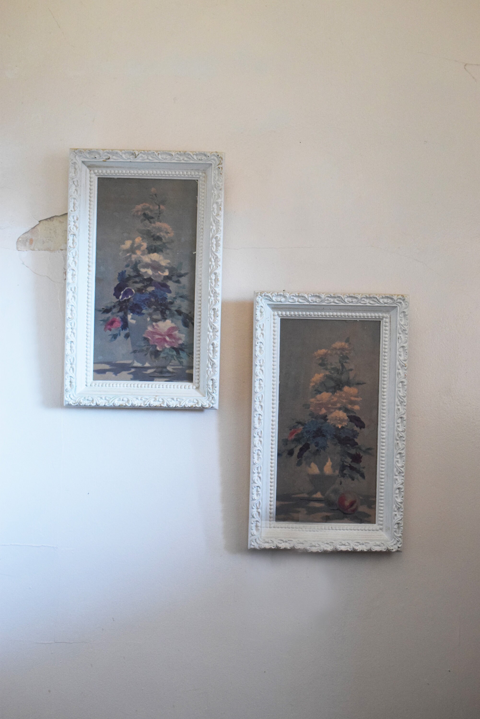 Set of Two Framed Floral Prints.