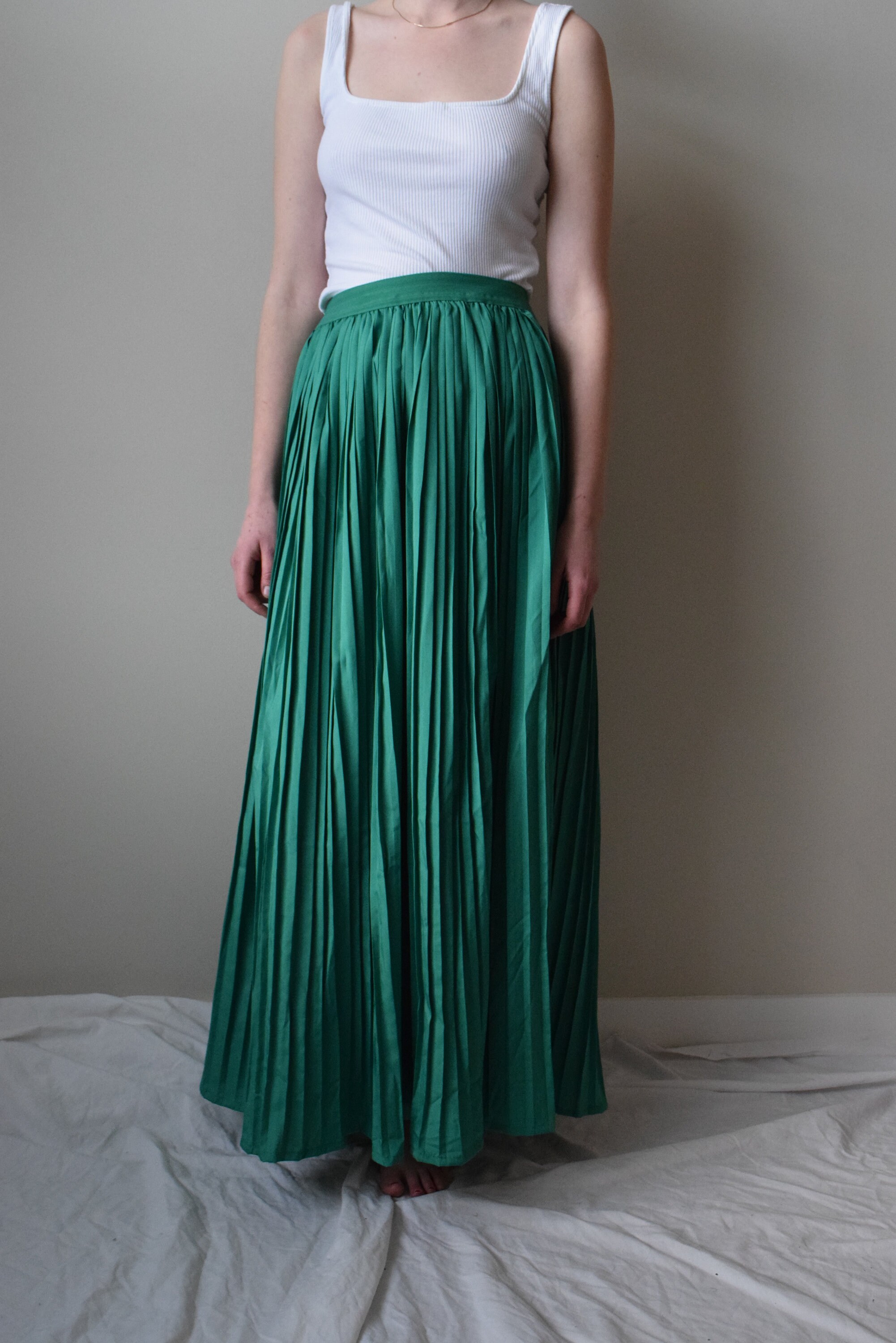 green maxi pleated skirt