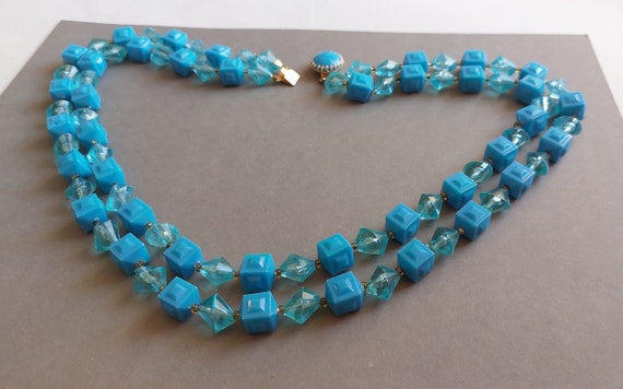 Original 1960s Necklace - Bright Blue Plastic Cub… - image 5