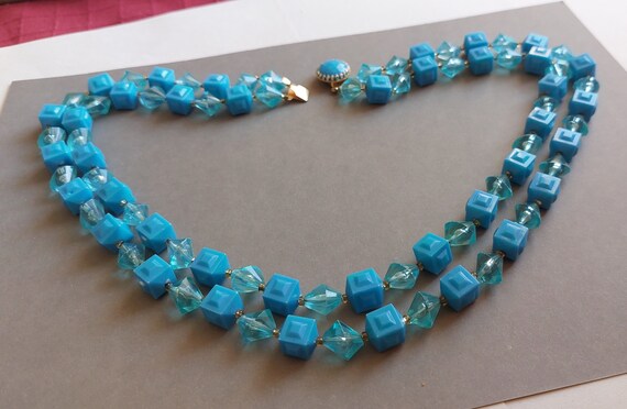 Original 1960s Necklace - Bright Blue Plastic Cub… - image 7