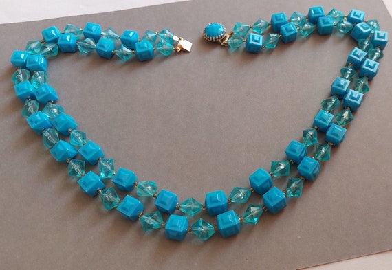 Original 1960s Necklace - Bright Blue Plastic Cub… - image 4