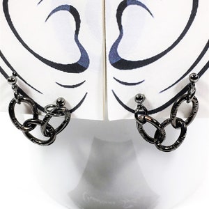 Boucles oreilles double trou reliées par une chaîne, Boucles oreilles deux piercing lobe cartilage, Tiges d'oreilles noires (BOD1118)
